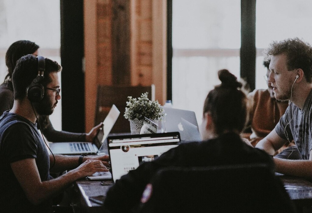 How to Strike a Balance Between Employer and Employee Demands