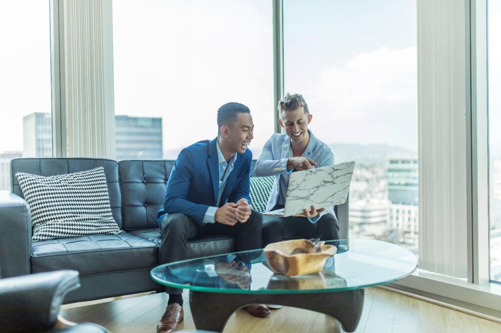 Tips for HR Professionals to Develop Work Friendships