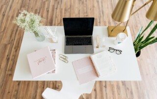 The Benefits of Letting Employees Decorate Their Workspace
