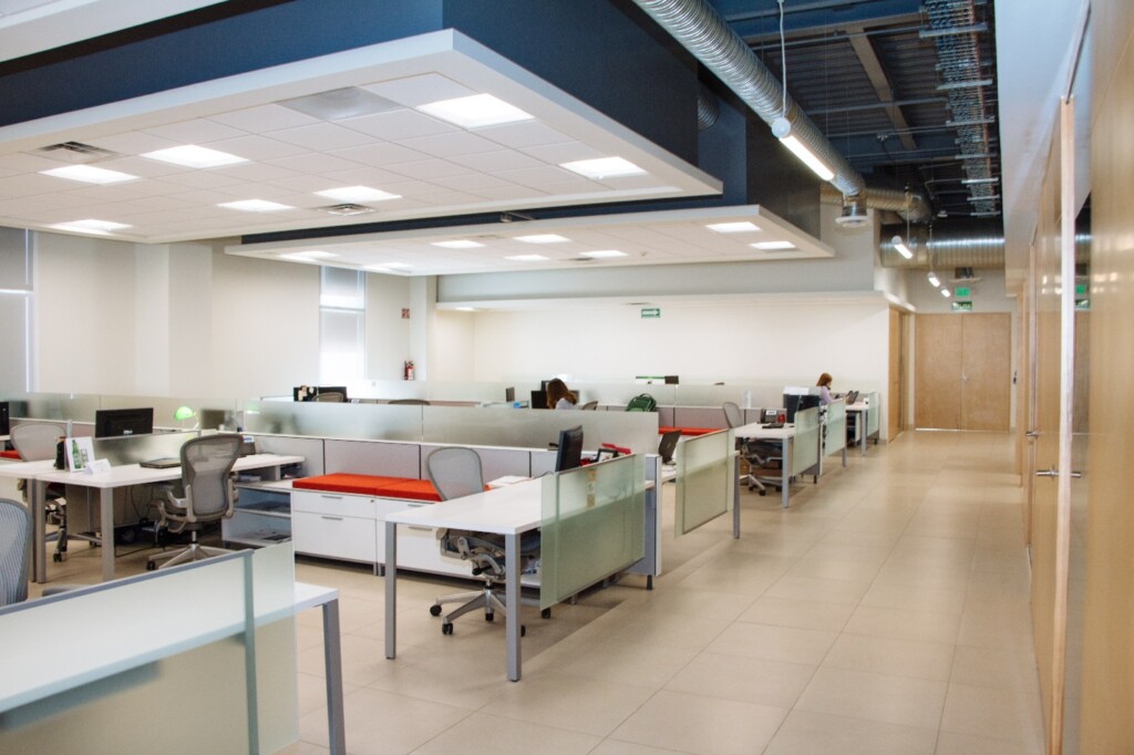 How Downsizing Affects Employee Motivation