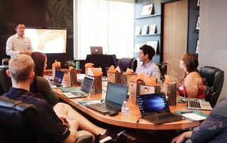What Does HR Leadership Mean? + Tips for Becoming an HR Leader