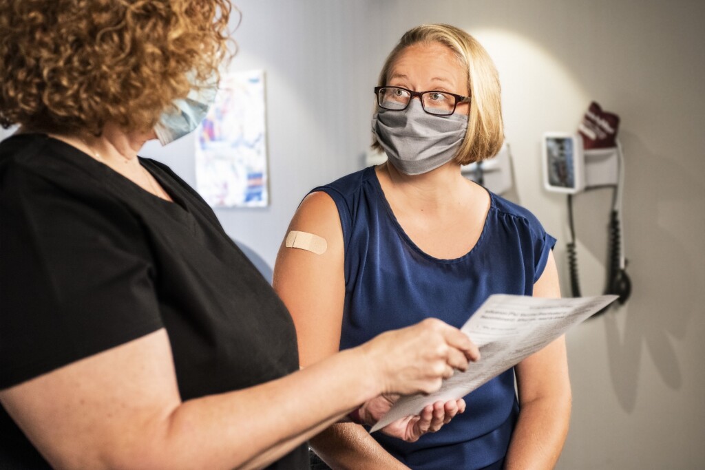How to Analyze Health Benefits Packages for Your Small Business Employees