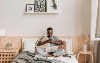 Employee working remotely based on hybrid work policies